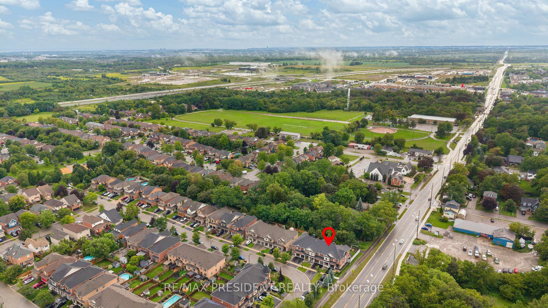 Photo 41 of 108 underwood Drive, Whitby, Brooklin — HOMEH