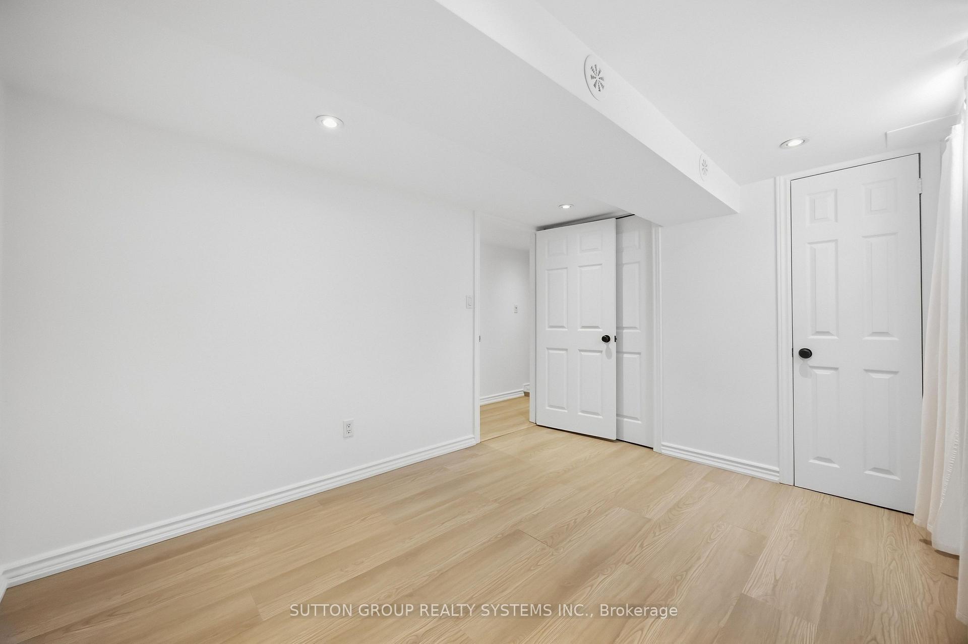 Photo 16 of Unit Lower, 103 Ashdale Avenue, Toronto, Greenwood-Coxwell — HOMEH