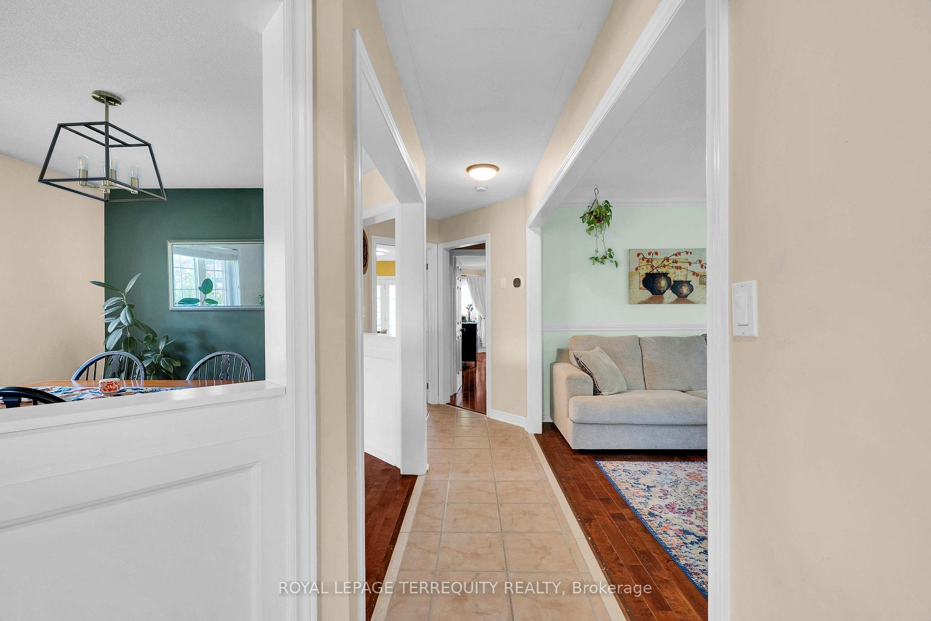 Photo 10 of 44 Iberville Road, Whitby, Brooklin — HOMEH