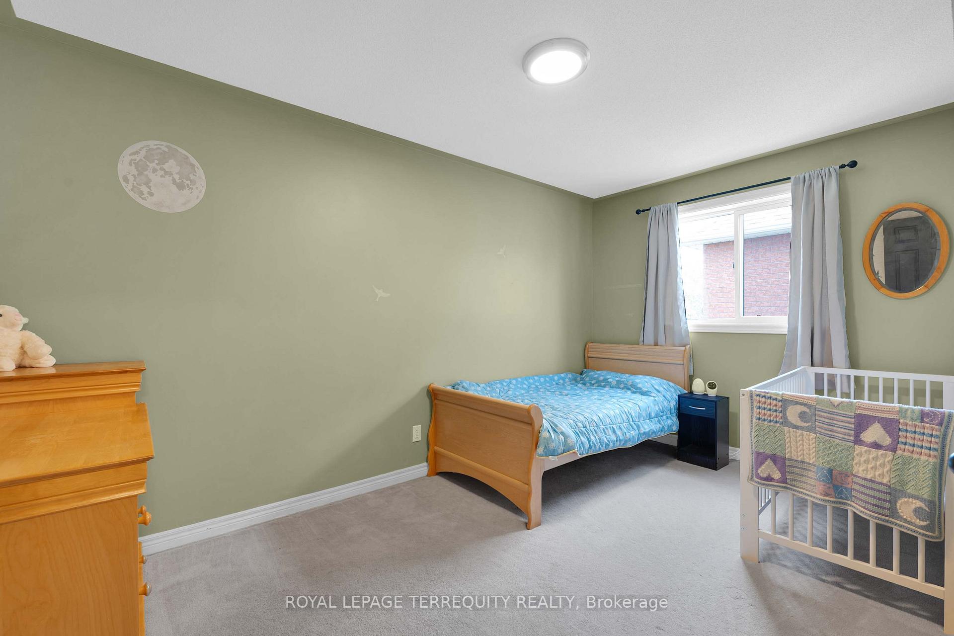 Photo 27 of 44 Iberville Road, Whitby, Brooklin — HOMEH