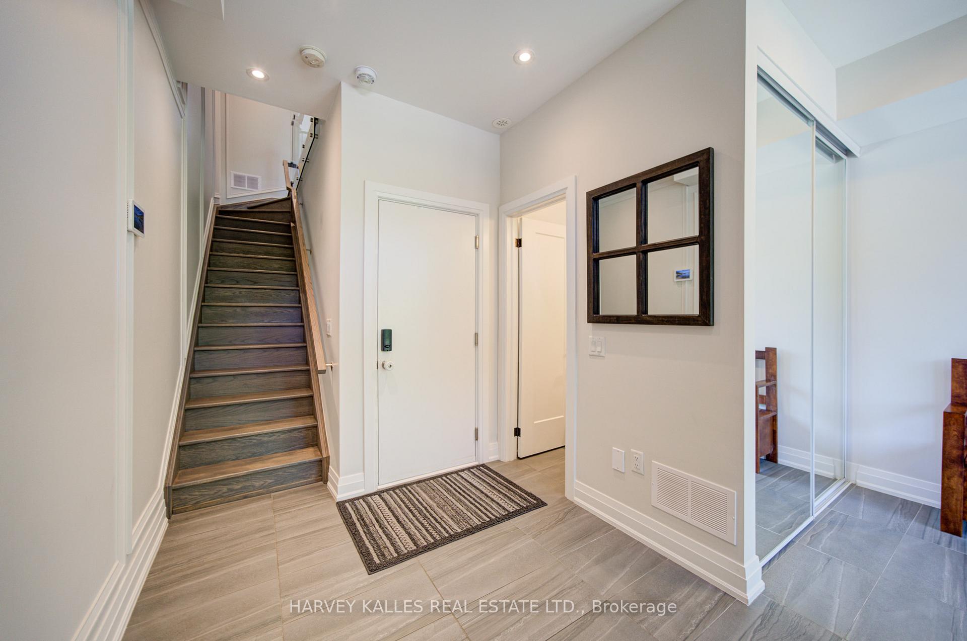 Photo 6 of 1130A Islington Avenue, Etobicoke, Islington-City Centre West — HOMEH