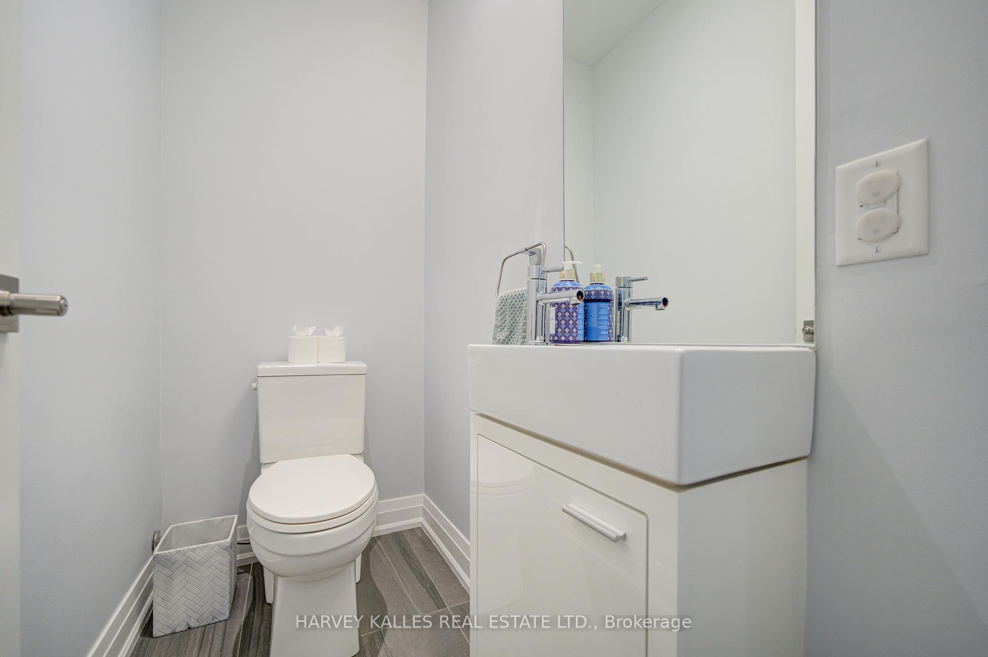 Photo 7 of 1130A Islington Avenue, Etobicoke, Islington-City Centre West — HOMEH