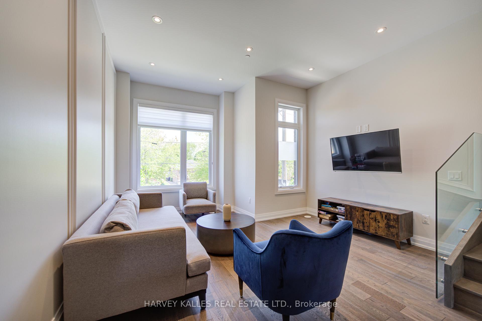 Photo 13 of 1130A Islington Avenue, Etobicoke, Islington-City Centre West — HOMEH