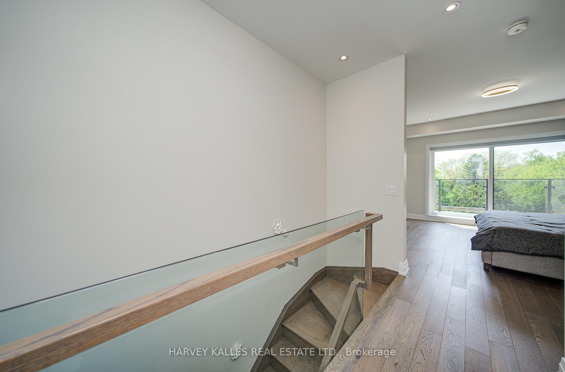 Photo 23 of 1130A Islington Avenue, Etobicoke, Islington-City Centre West — HOMEH