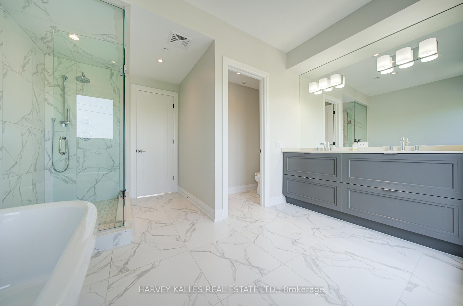Photo 25 of 1130A Islington Avenue, Etobicoke, Islington-City Centre West — HOMEH
