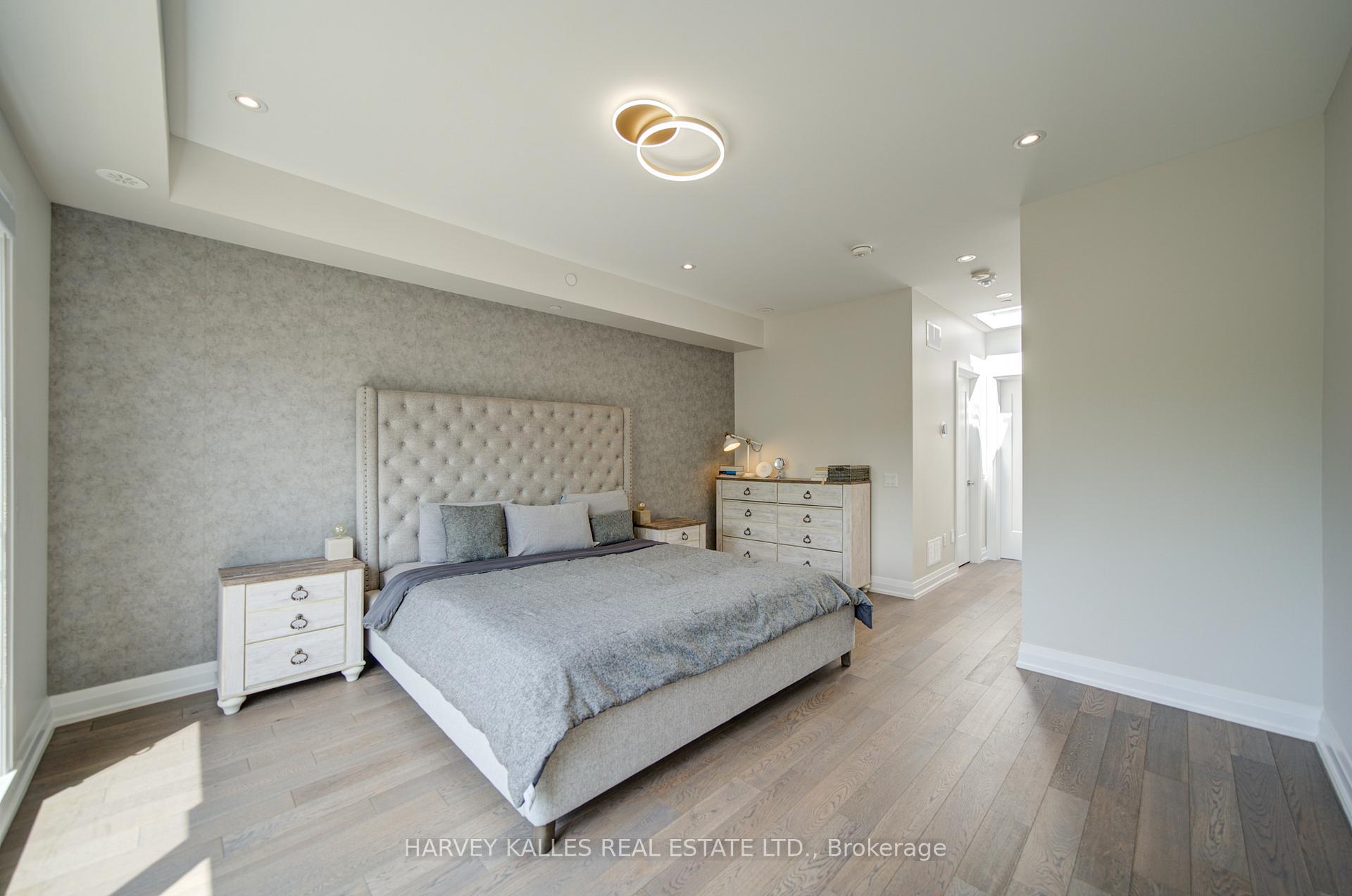 Photo 33 of 1130A Islington Avenue, Etobicoke, Islington-City Centre West — HOMEH