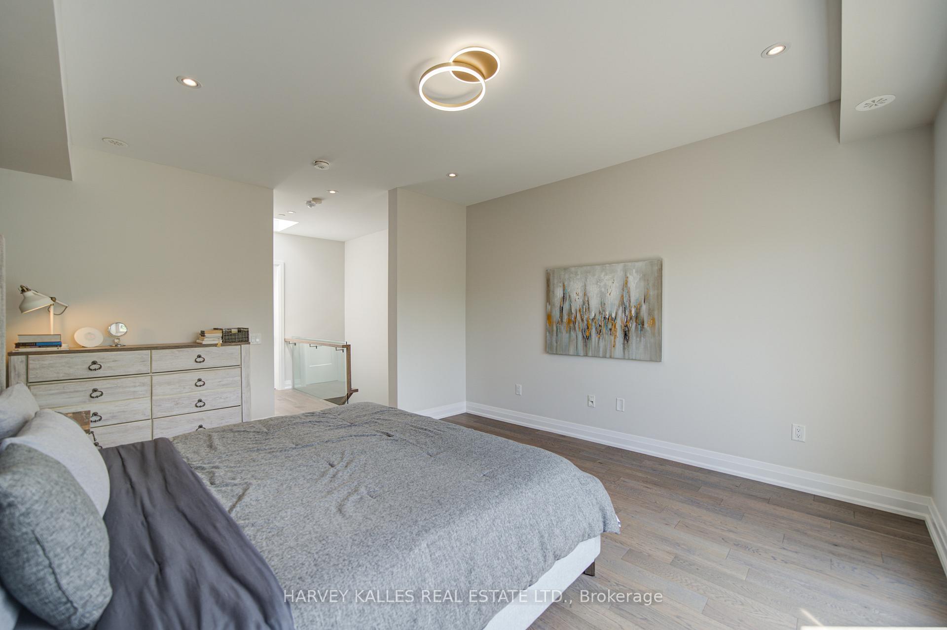 Photo 34 of 1130A Islington Avenue, Etobicoke, Islington-City Centre West — HOMEH