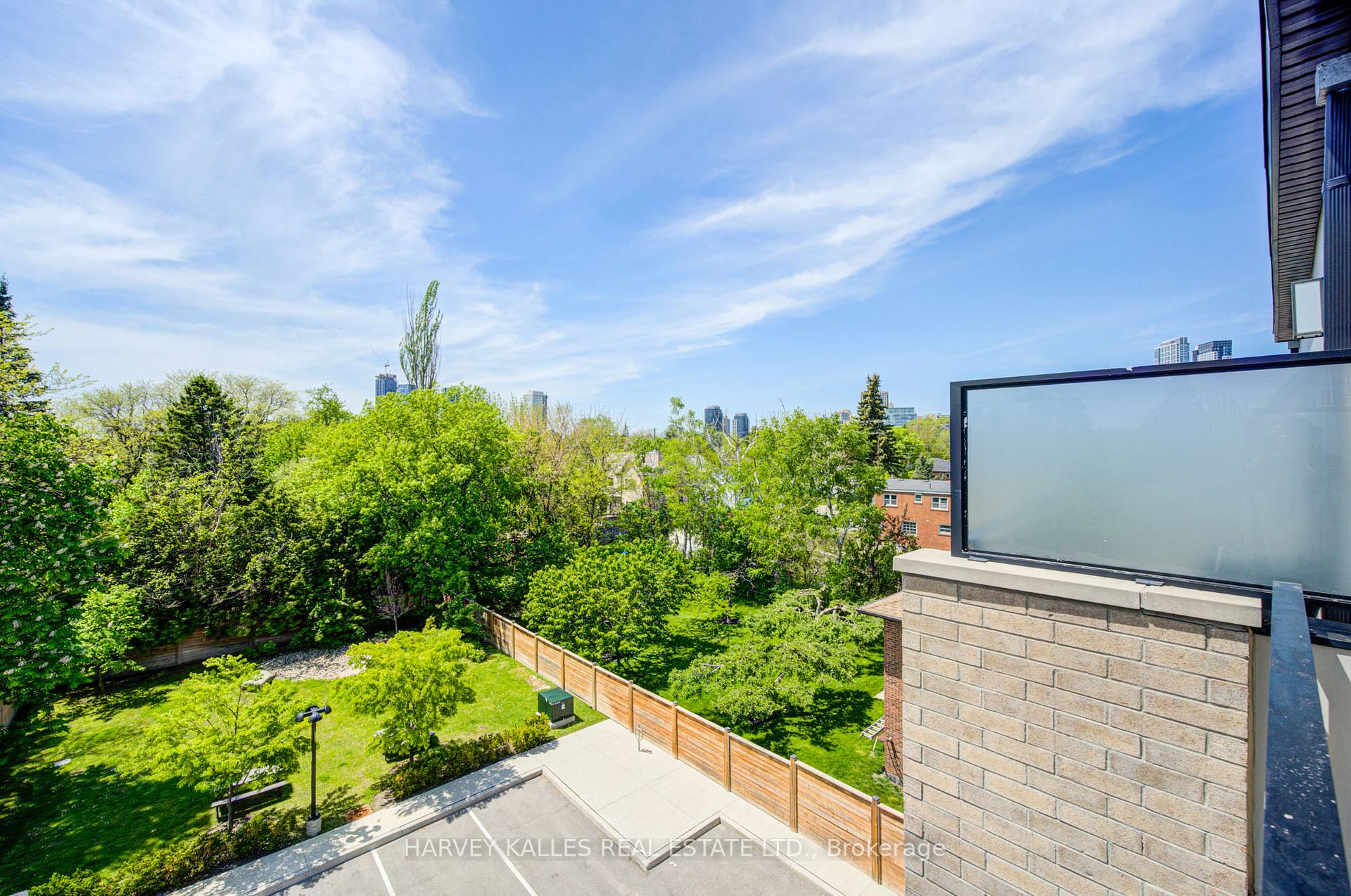 Photo 39 of 1130A Islington Avenue, Etobicoke, Islington-City Centre West — HOMEH