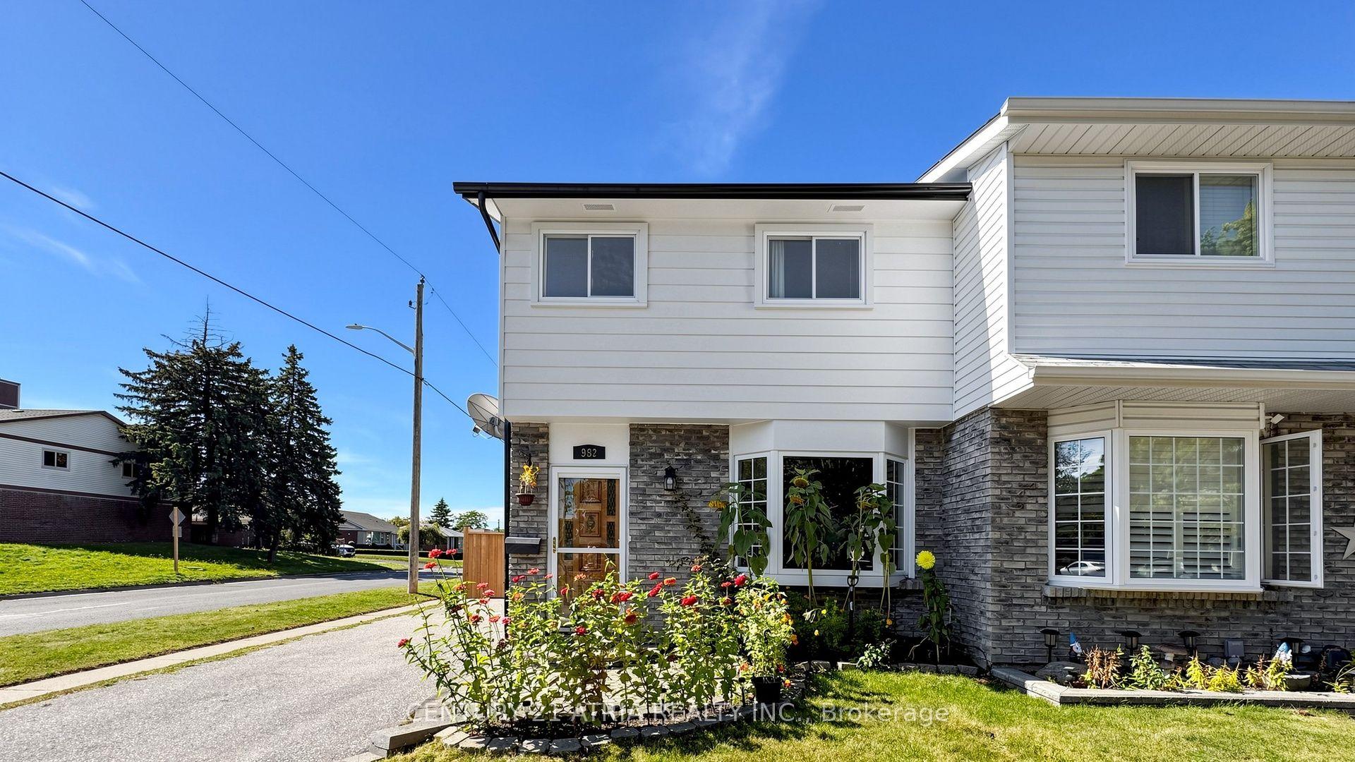 Photo of 982 Renfrew Court