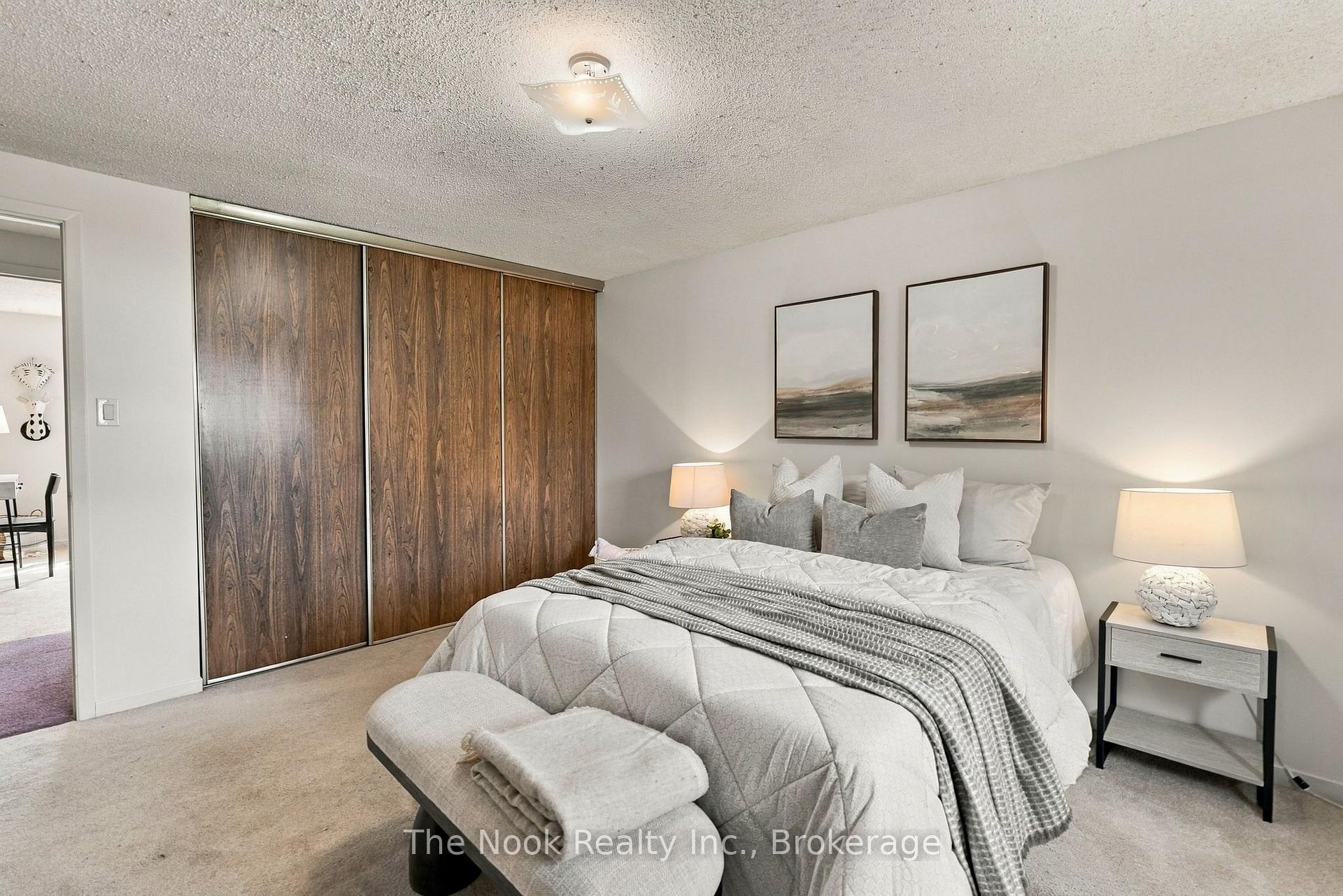 Photo 18 of 27 Field Crescent, Ajax, Central East — HOMEH