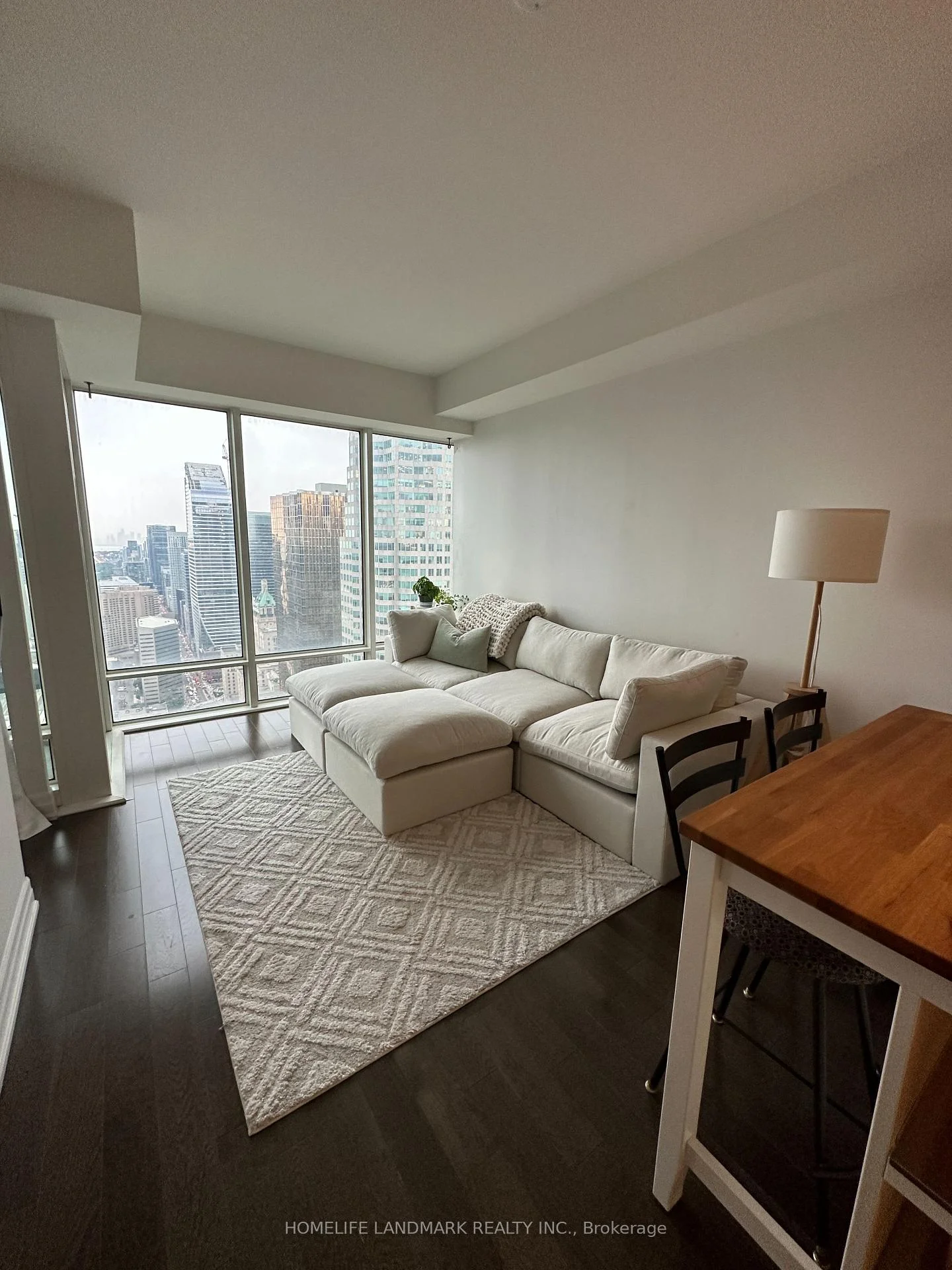 Photo 25 of Unit 5203, 8 The Esplanade Avenue, Toronto, Waterfront Communities — HOMEH