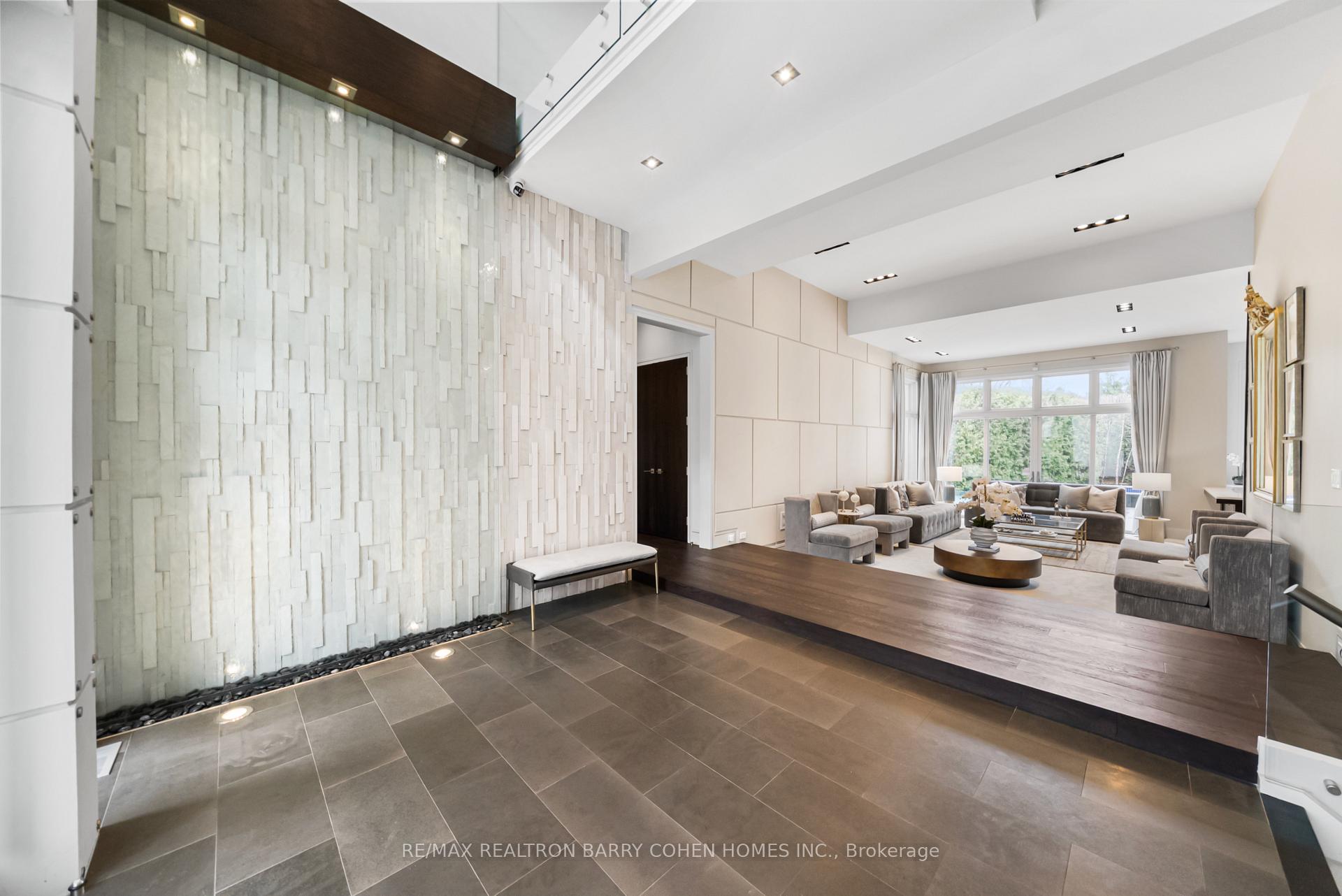 Photo 5 of 19 Maryvale Crescent, Richmond Hill, South Richvale — HOMEH