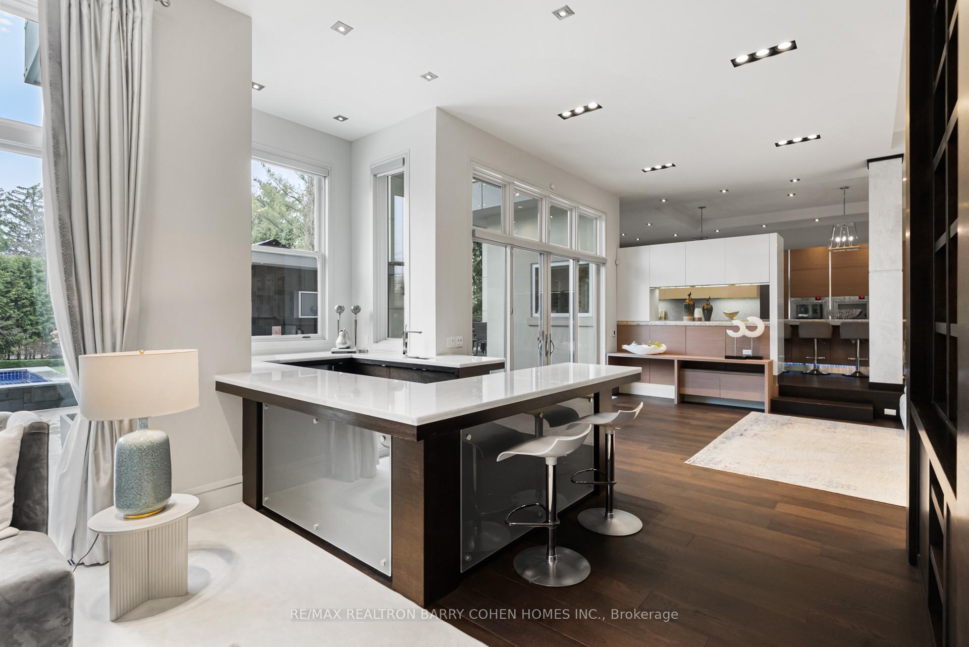 Photo 8 of 19 Maryvale Crescent, Richmond Hill, South Richvale — HOMEH