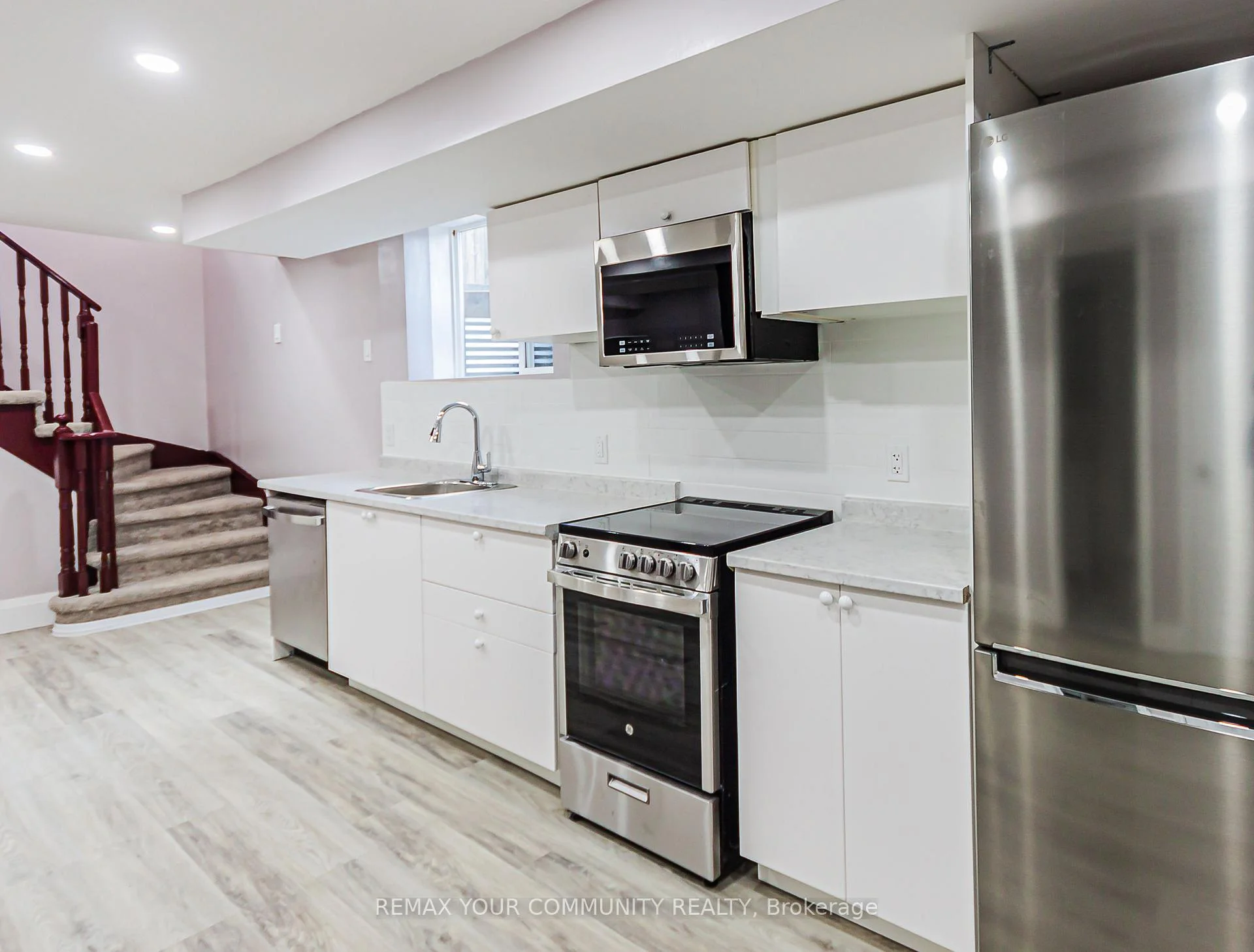 Photo 9 of Unit Lower, 218 Ferndale Drive S, Barrie, Ardagh — HOMEH