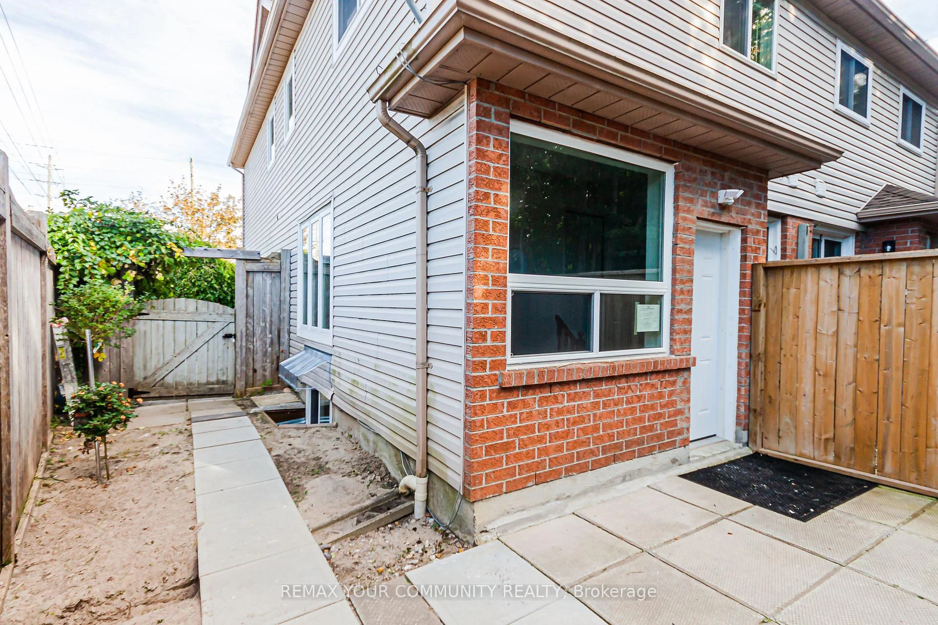 Photo 12 of Unit Lower, 218 Ferndale Drive S, Barrie, Ardagh — HOMEH