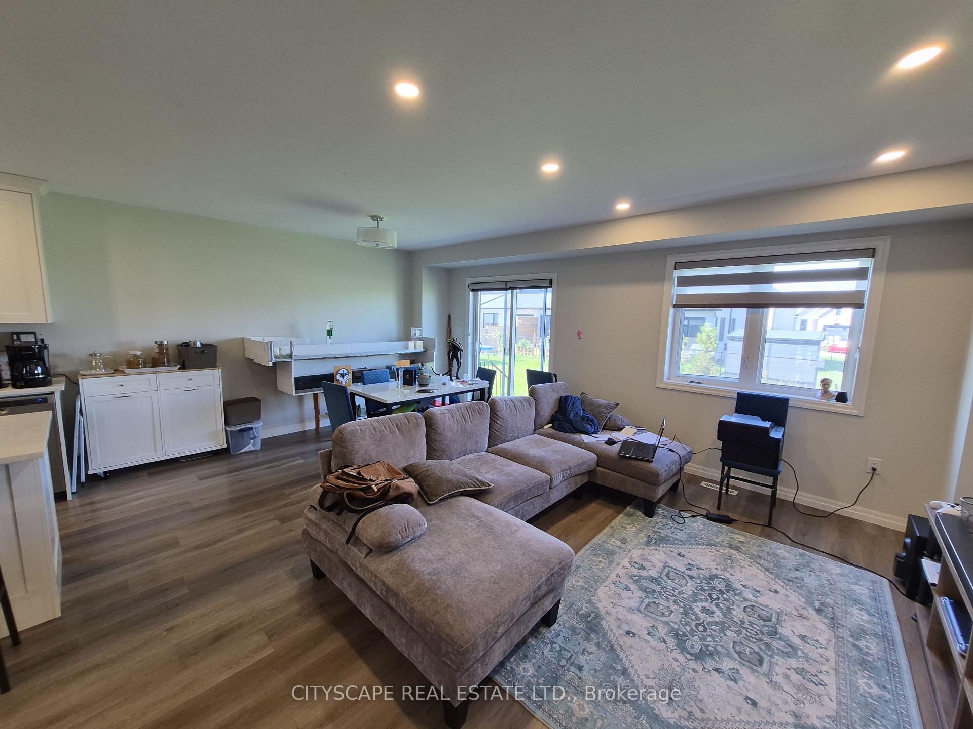 Photo 5 of 201 Hooper Street, St. Marys — HOMEH