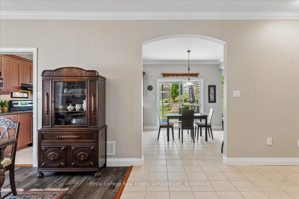 Photo 9 of 160 May Street, Guelph/Eramosa, Rockwood — HOMEH
