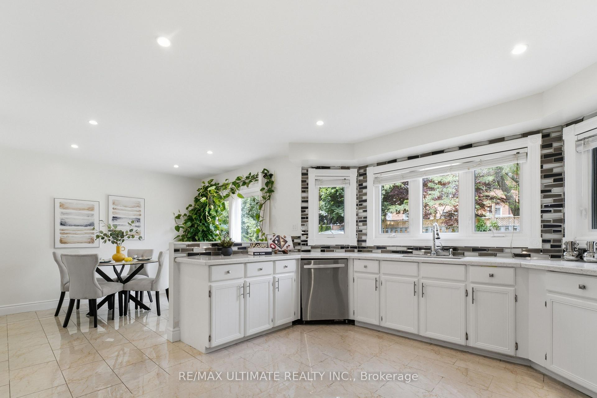 Photo 12 of 872 Corbetts Road, Oshawa, Pinecrest — HOMEH