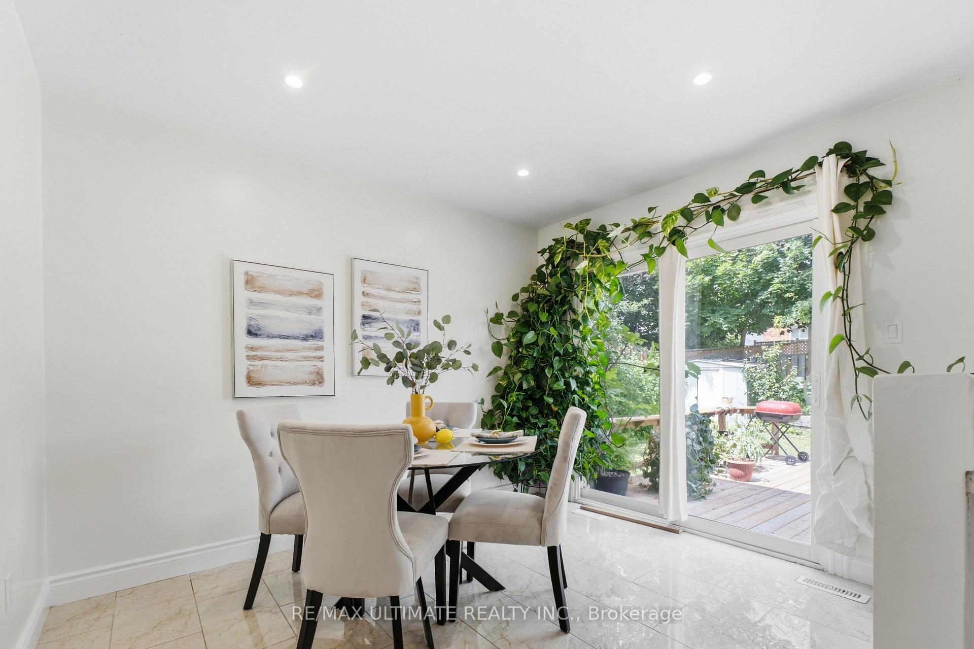Photo 15 of 872 Corbetts Road, Oshawa, Pinecrest — HOMEH