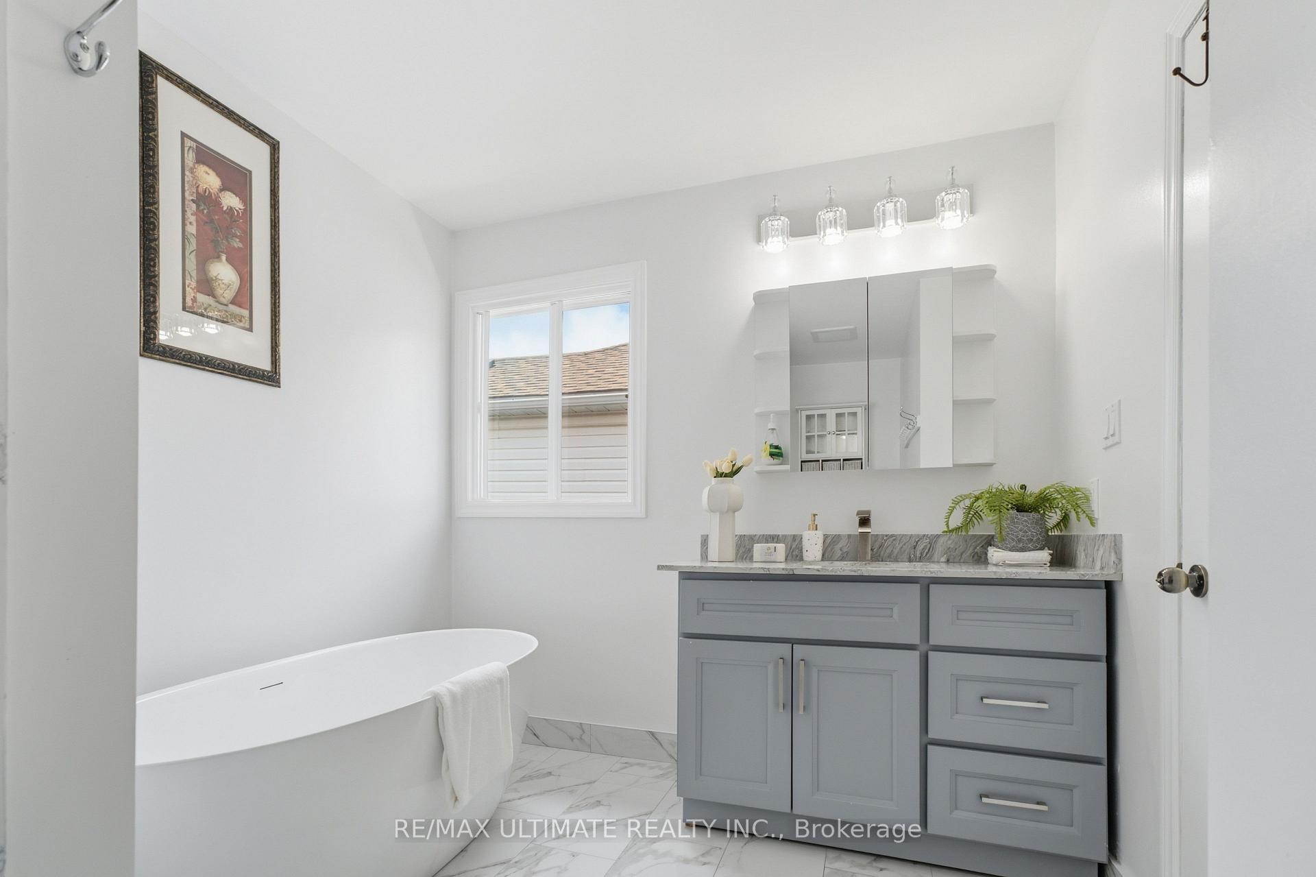 Photo 21 of 872 Corbetts Road, Oshawa, Pinecrest — HOMEH