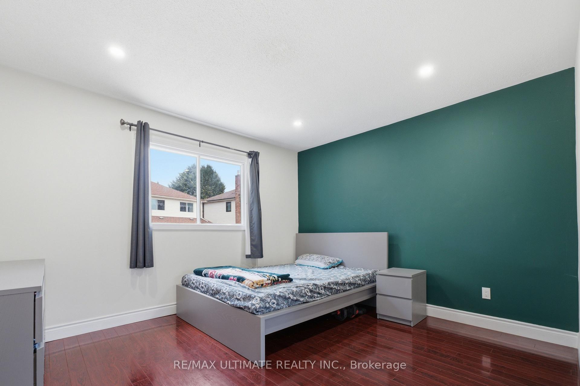Photo 23 of 872 Corbetts Road, Oshawa, Pinecrest — HOMEH