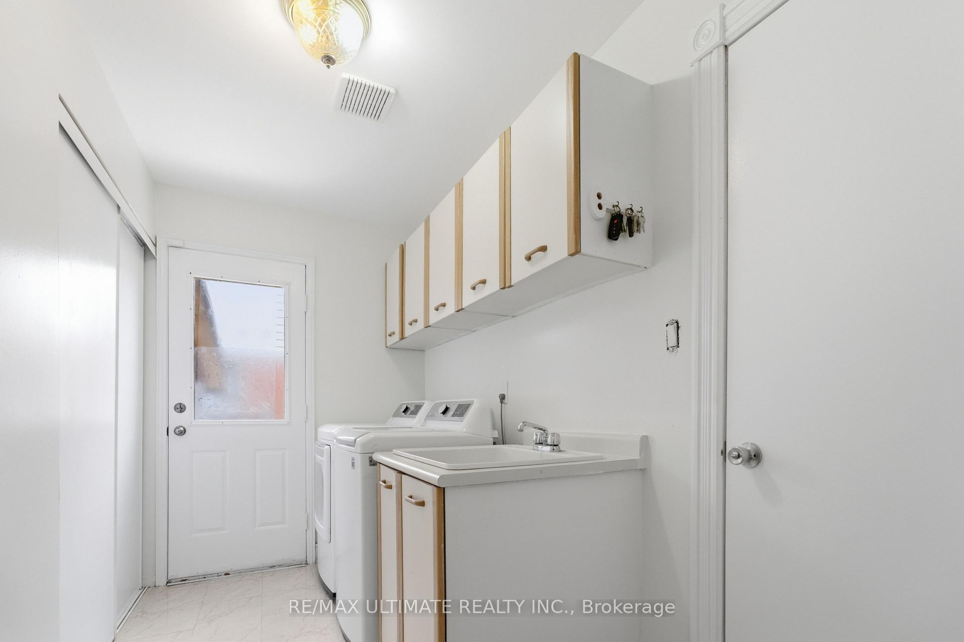 Photo 34 of 872 Corbetts Road, Oshawa, Pinecrest — HOMEH