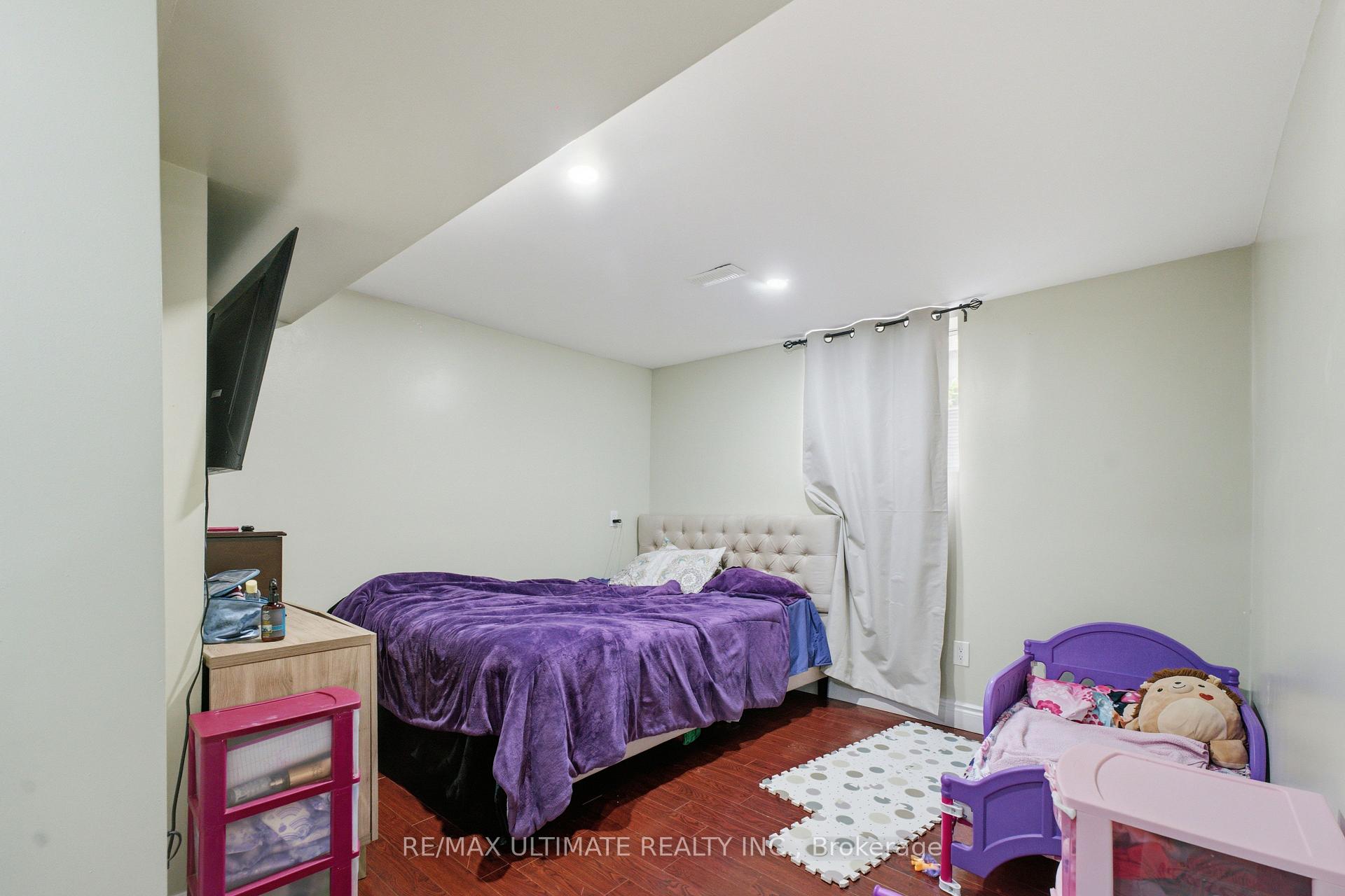 Photo 40 of 872 Corbetts Road, Oshawa, Pinecrest — HOMEH