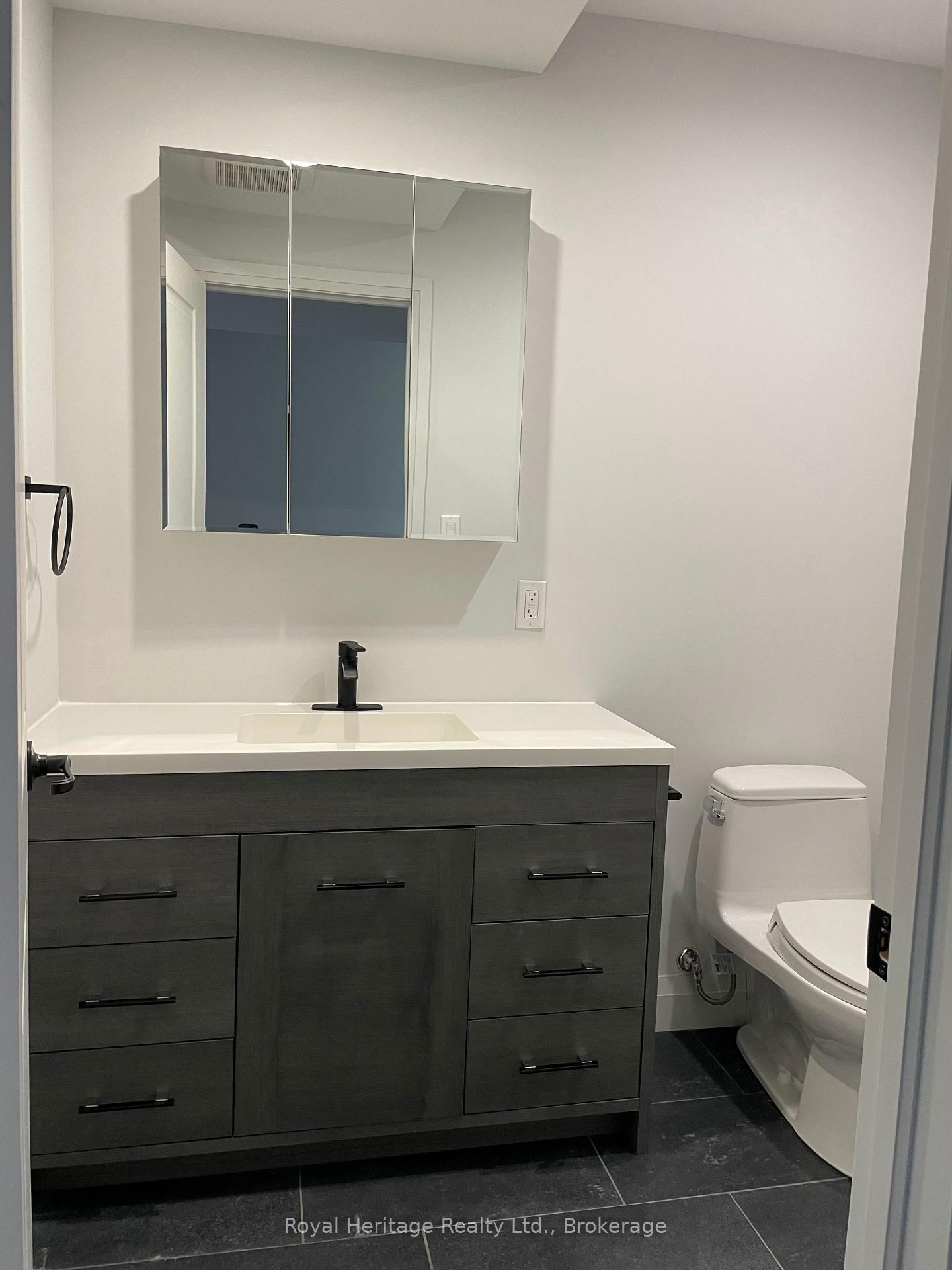 Photo 7 of Unit Unit 2, 279 Humber Avenue, Oshawa, McLaughlin — HOMEH