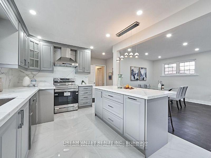 Photo 8 of Unit Main, 24 Gable Place, Scarborough, Bendale — HOMEH