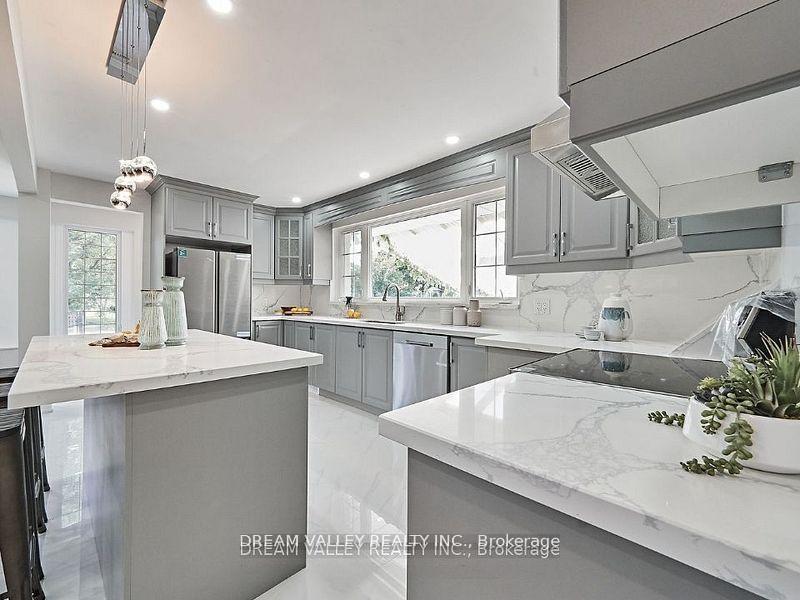 Photo 9 of Unit Main, 24 Gable Place, Scarborough, Bendale — HOMEH
