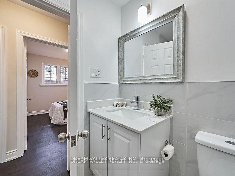 Photo 18 of Unit Main, 24 Gable Place, Scarborough, Bendale — HOMEH