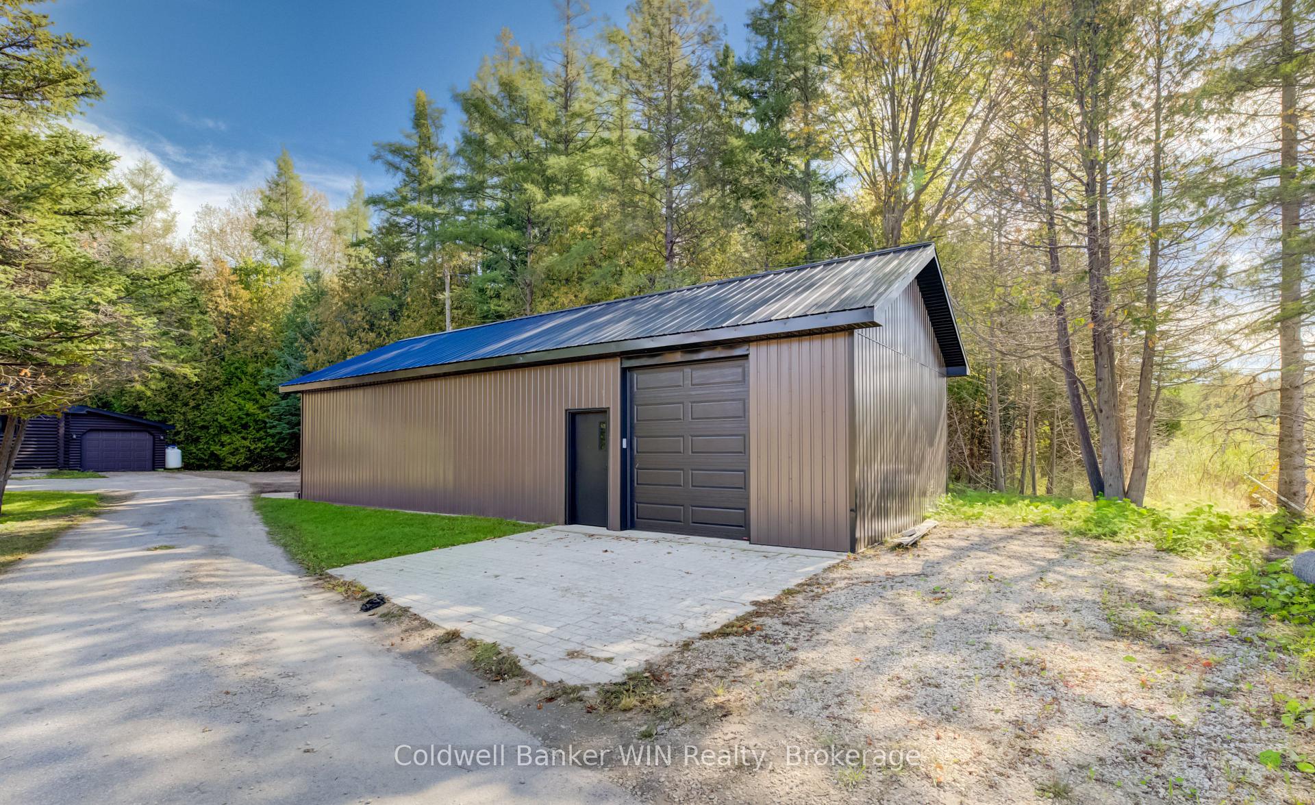 Photo 2 of 775415 Highway 10, Chatsworth — HOMEH
