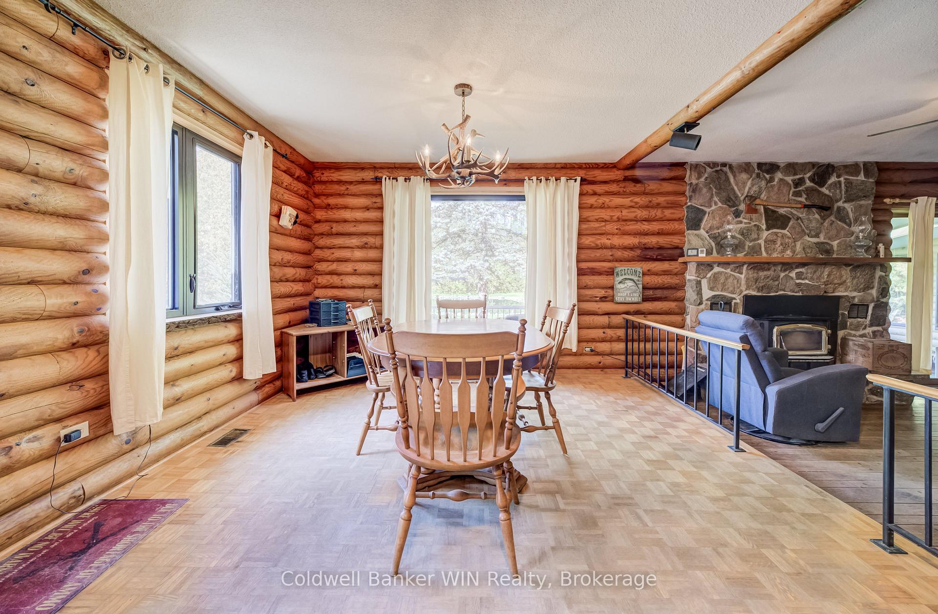 Photo 6 of 775415 Highway 10, Chatsworth — HOMEH