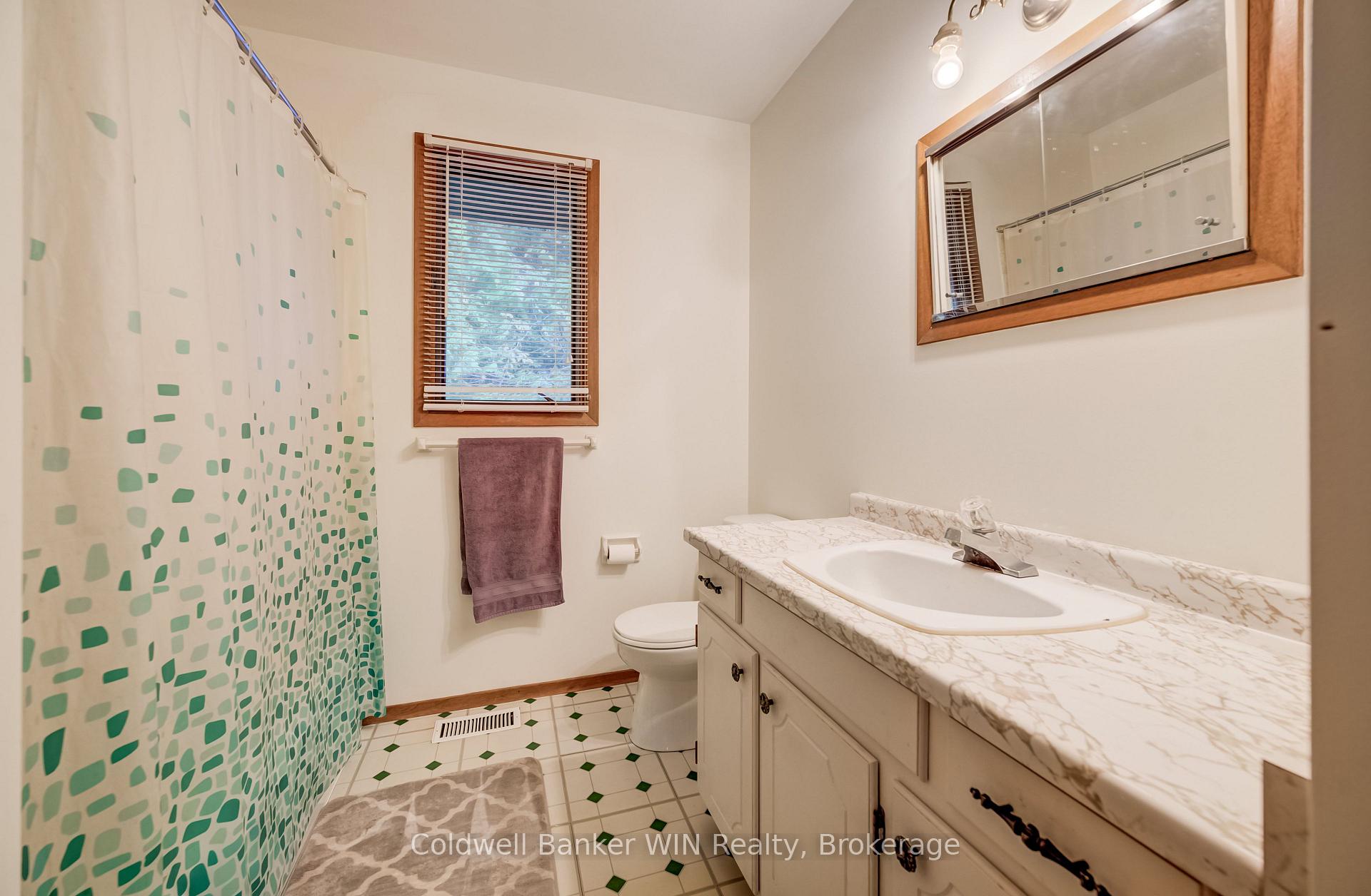 Photo 18 of 775415 Highway 10, Chatsworth — HOMEH