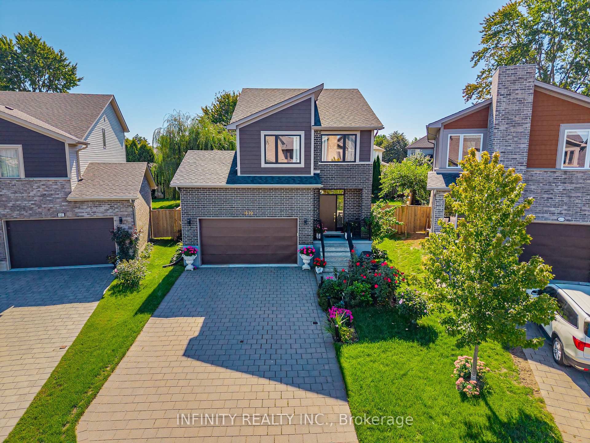 Photo 3 of 1679 Valhalla Street, London, North E — HOMEH
