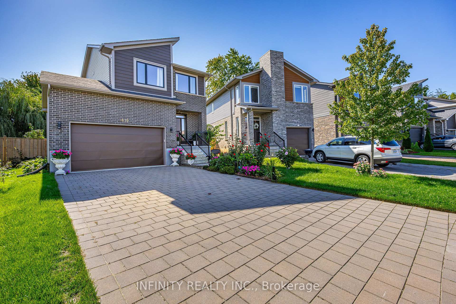 Photo 4 of 1679 Valhalla Street, London, North E — HOMEH