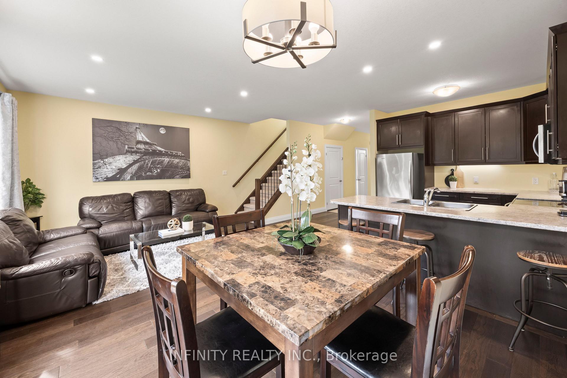 Photo 13 of 1679 Valhalla Street, London, North E — HOMEH