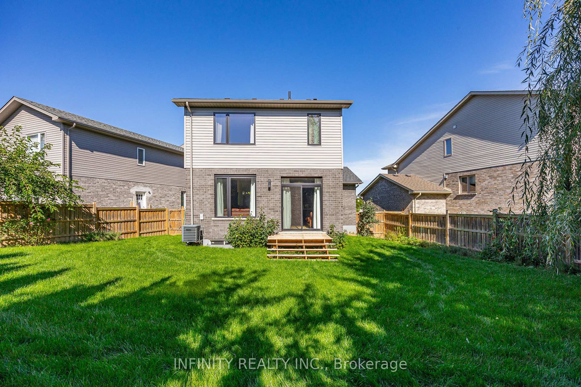 Photo 30 of 1679 Valhalla Street, London, North E — HOMEH