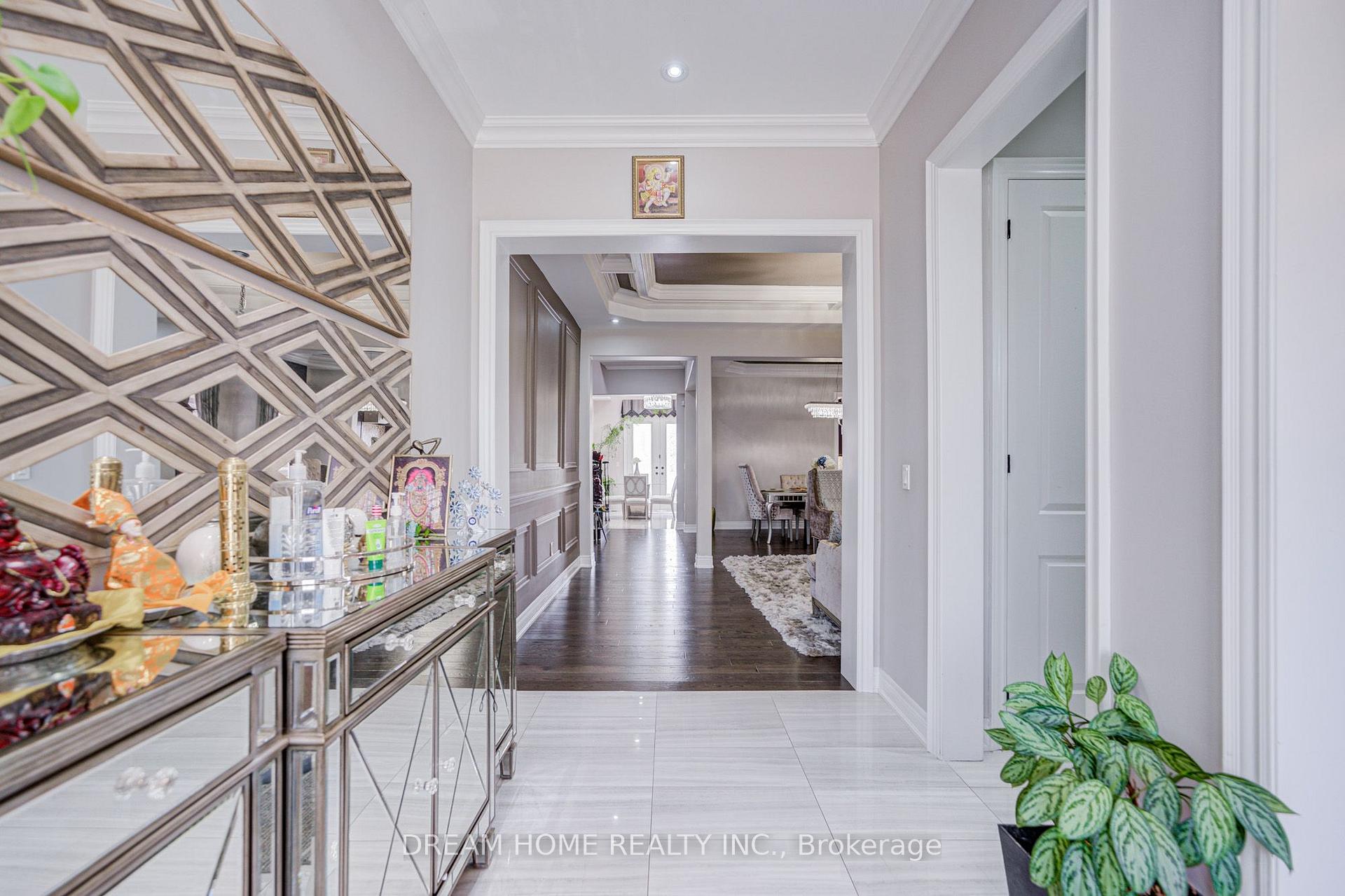 Photo 6 of 6811 14th Avenue, Markham, Box Grove — HOMEH