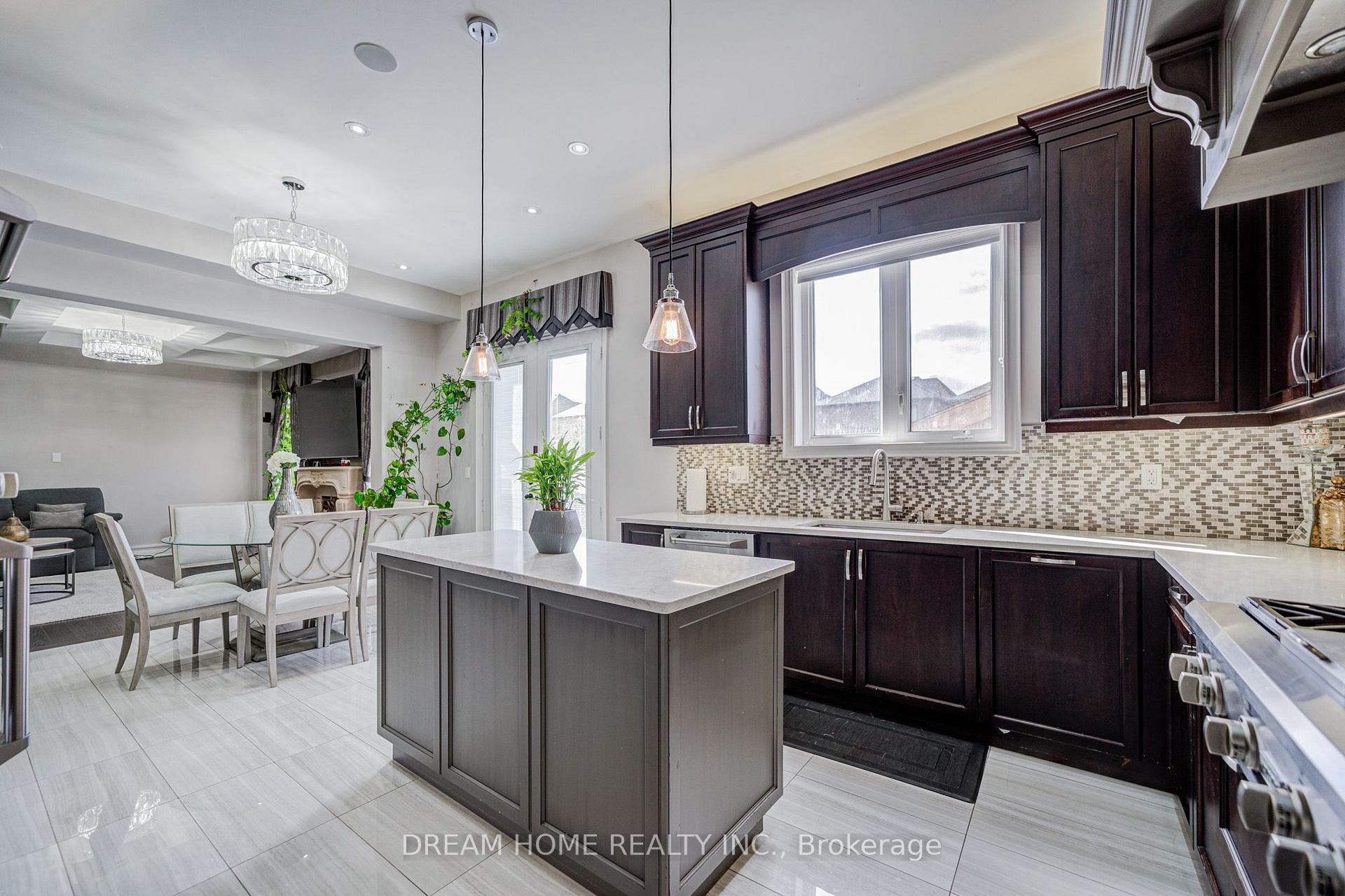 Photo 17 of 6811 14th Avenue, Markham, Box Grove — HOMEH