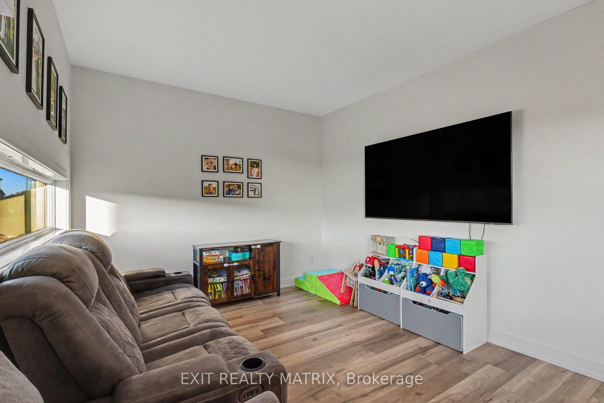 Photo 2 of 214 Cypress Street, The Nation, Limoges — HOMEH