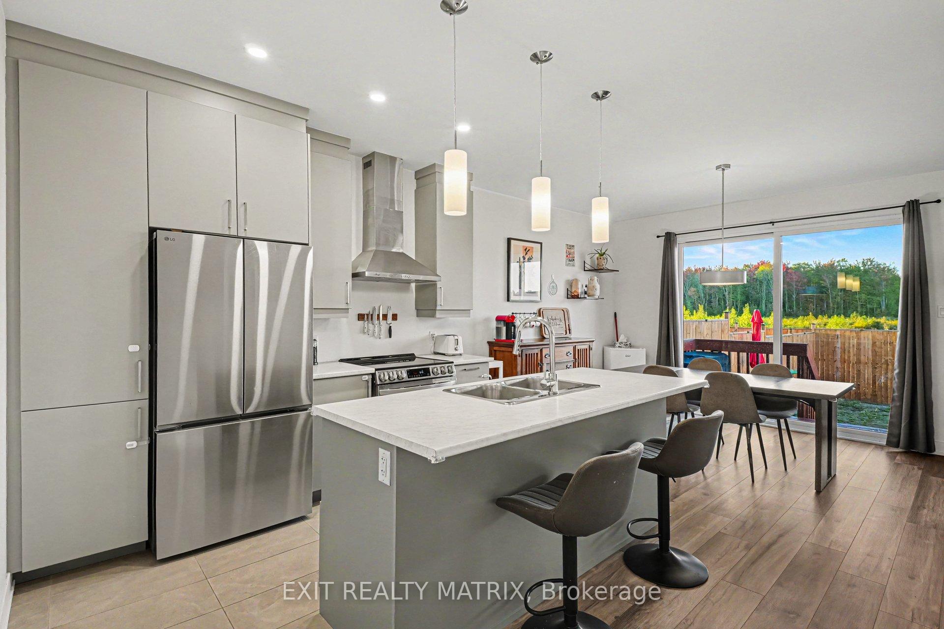 Photo 5 of 214 Cypress Street, The Nation, Limoges — HOMEH
