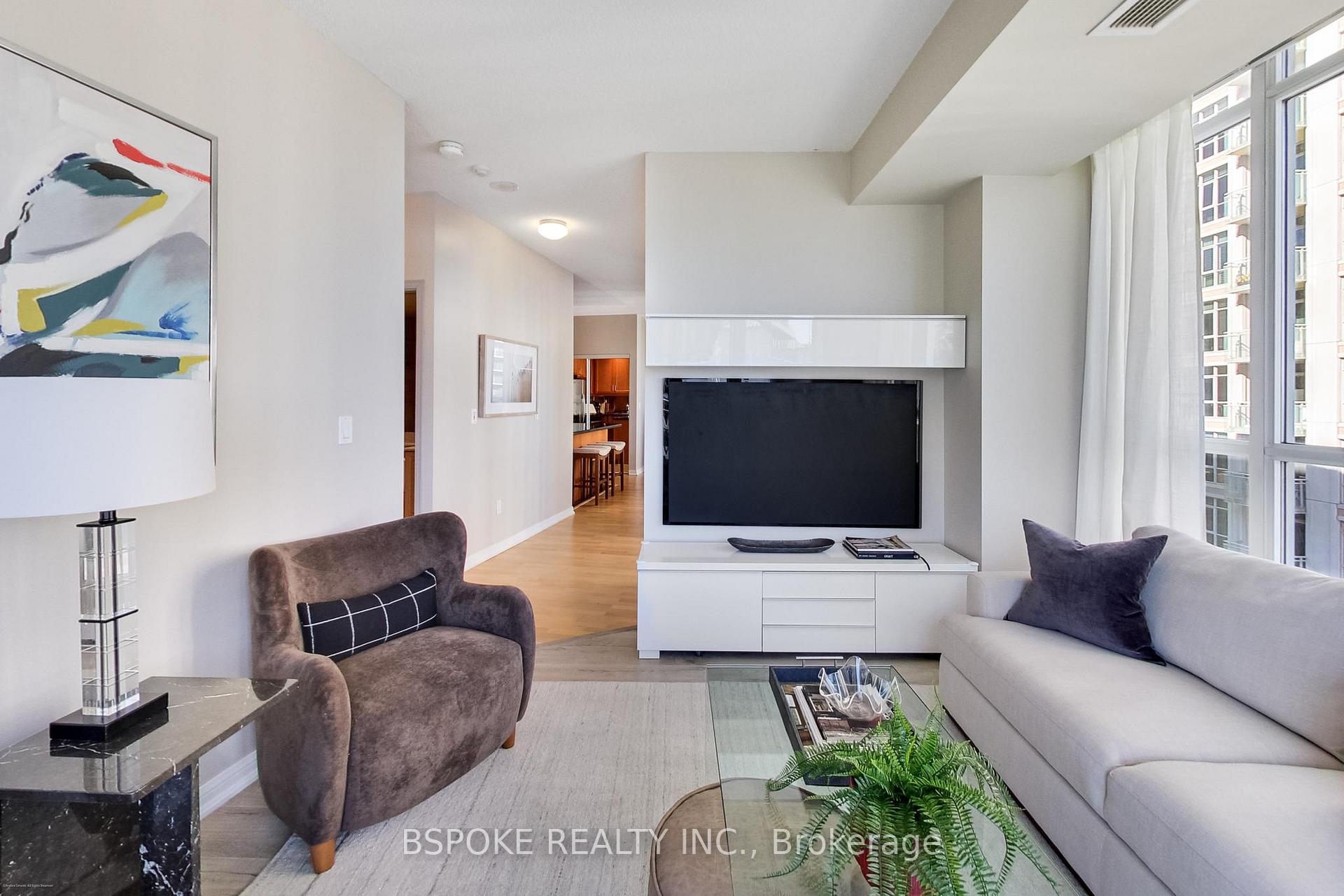 Photo 15 of Unit 825, 628 Fleet Street, Toronto, Niagara — HOMEH