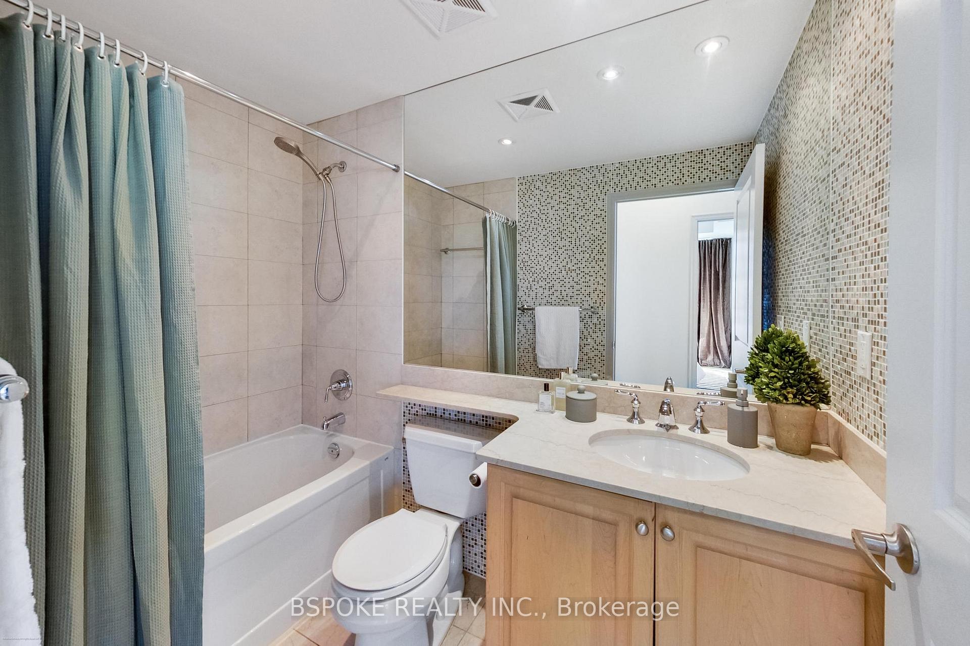 Photo 18 of Unit 825, 628 Fleet Street, Toronto, Niagara — HOMEH