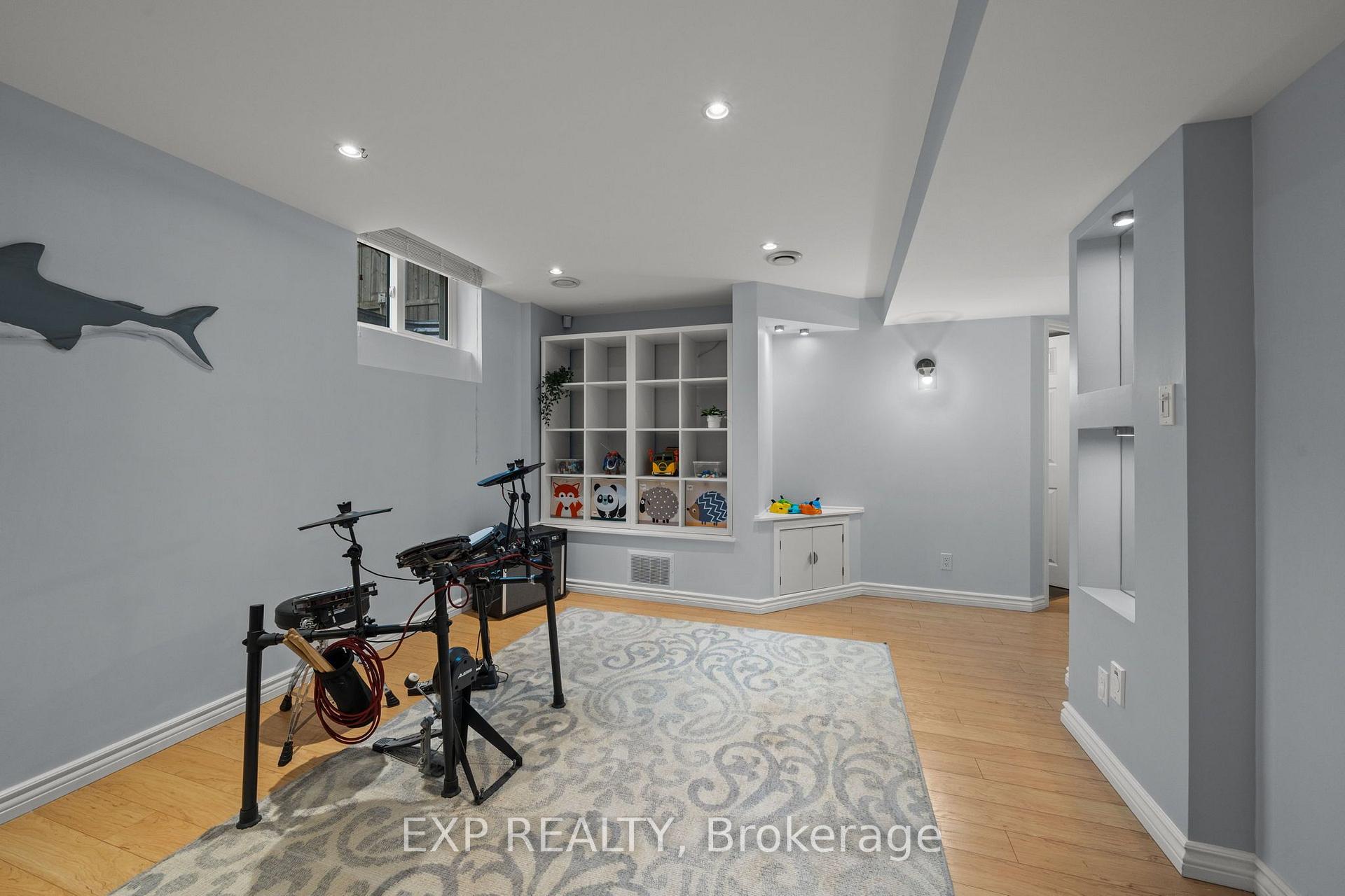 Photo 27 of 681 Levac Drive, Ottawa, Fallingbrook/Pineridge — HOMEH