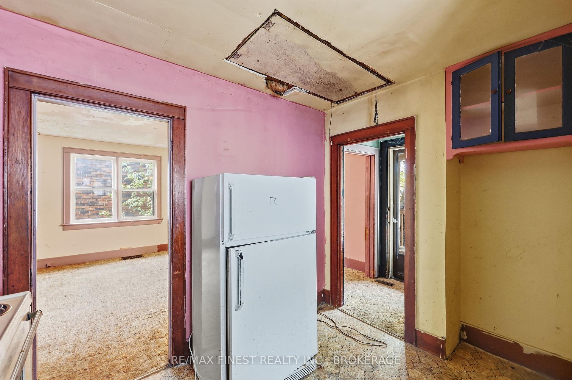 Photo 17 of 162 Mack Street, Kingston, Central City East — HOMEH