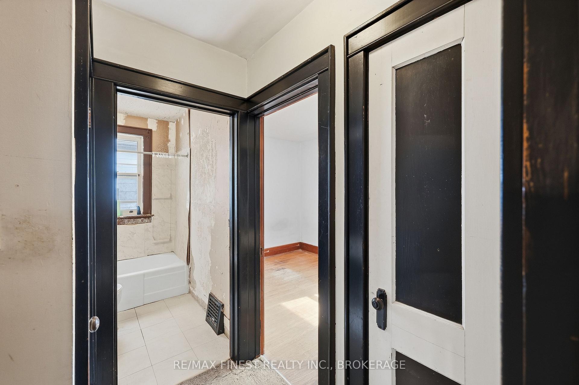 Photo 18 of 162 Mack Street, Kingston, Central City East — HOMEH