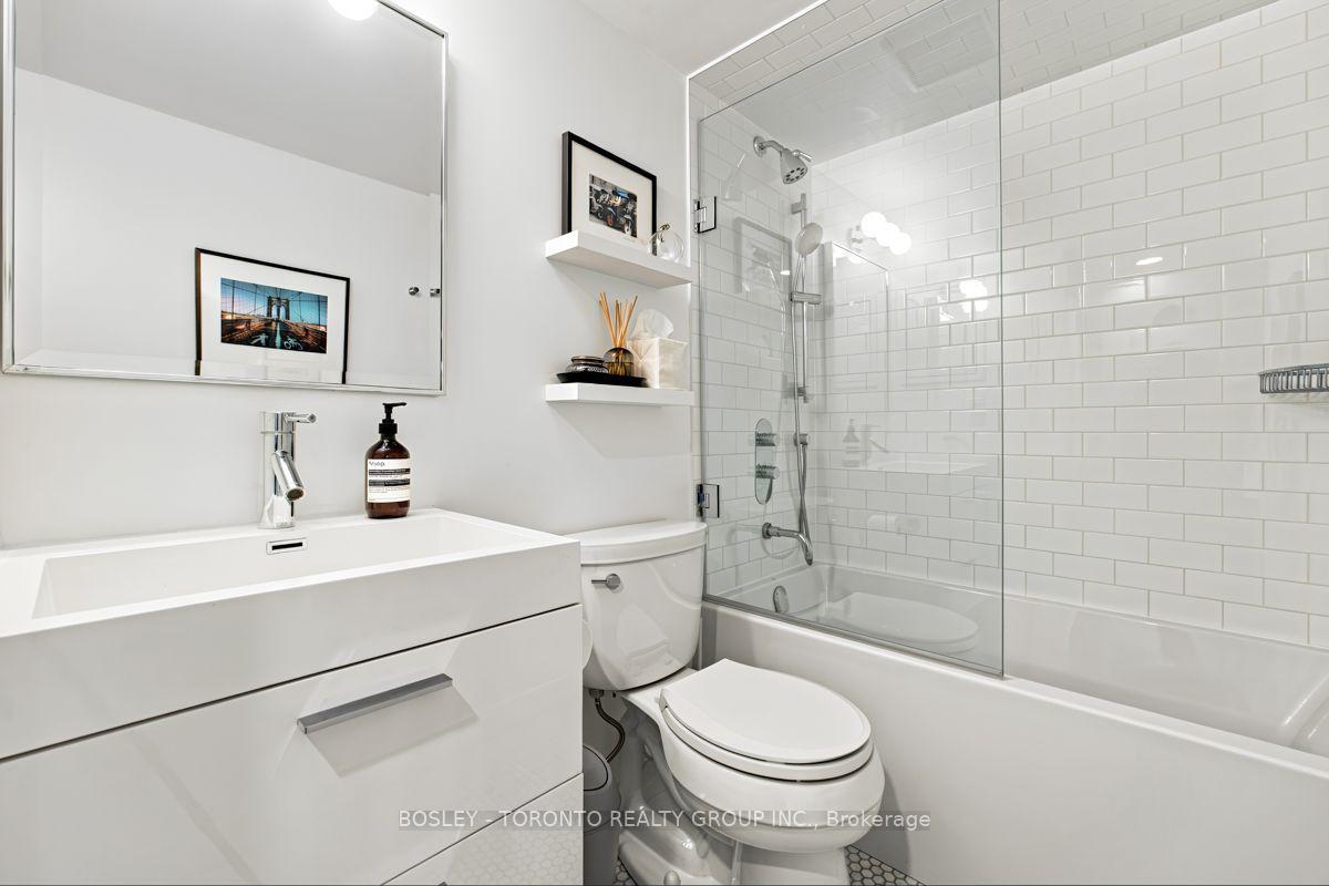 Photo 21 of Unit 808, 5 Rosehill Avenue, Toronto, Rosedale-Moore Park — HOMEH