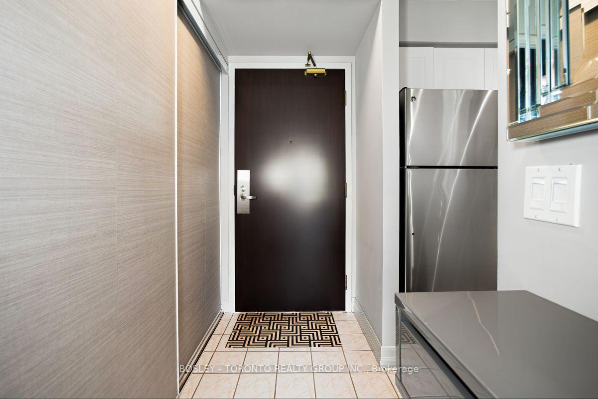 Photo 26 of Unit 808, 5 Rosehill Avenue, Toronto, Rosedale-Moore Park — HOMEH