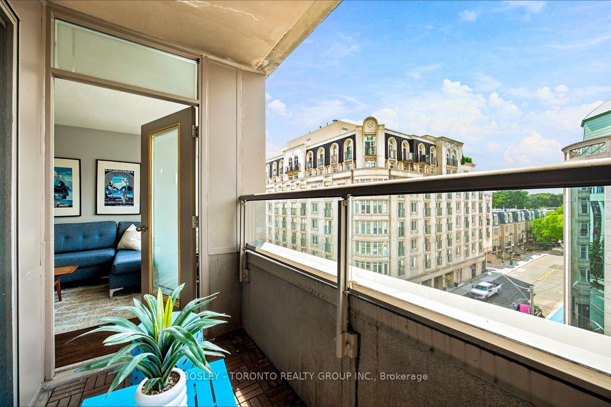 Photo 41 of Unit 808, 5 Rosehill Avenue, Toronto, Rosedale-Moore Park — HOMEH